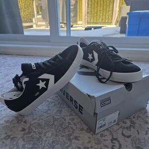 Converse Men’s Black and White Star Low-Top Sneakers